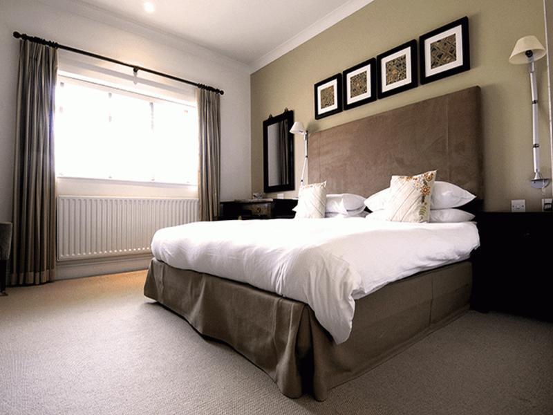 Asperion Hillside Hotel Guildford Exteriör bild
