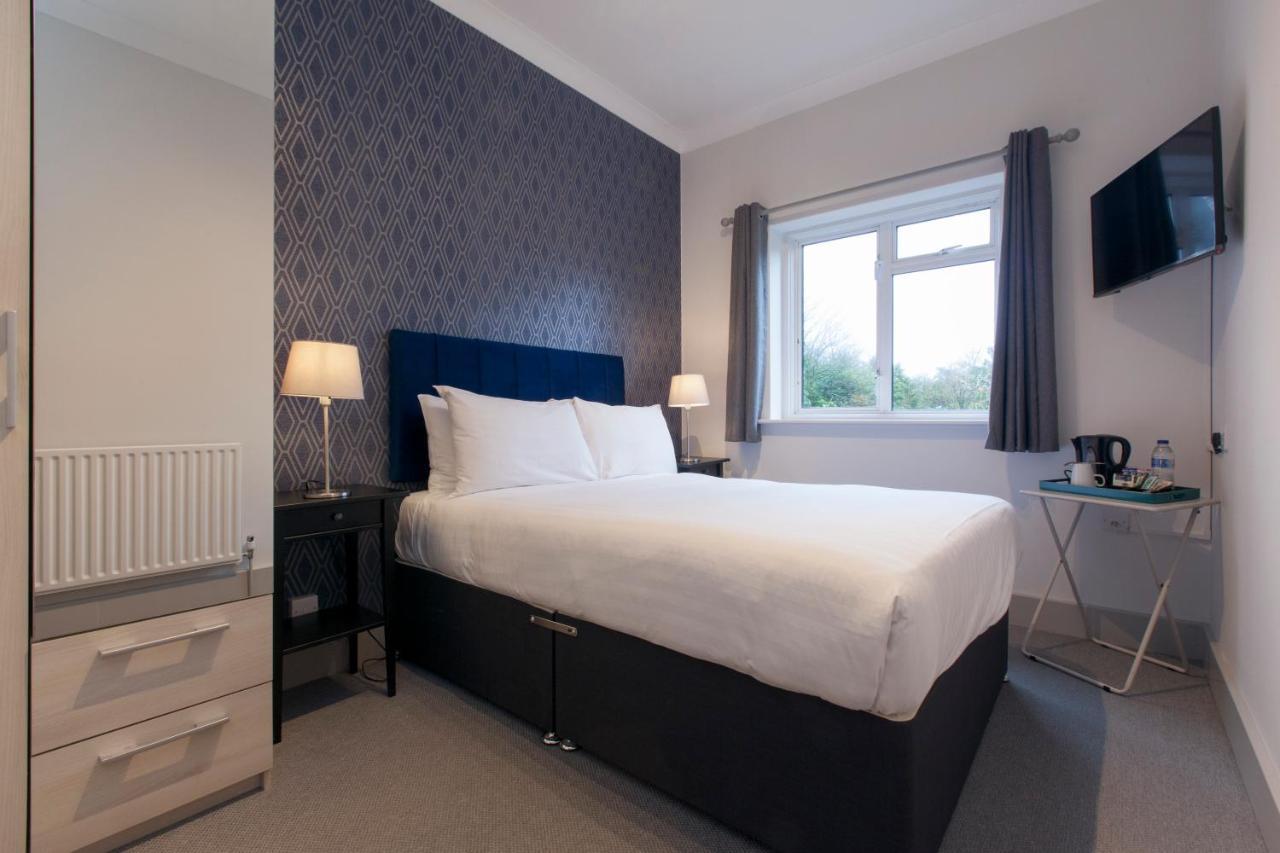 Asperion Hillside Hotel Guildford Exteriör bild